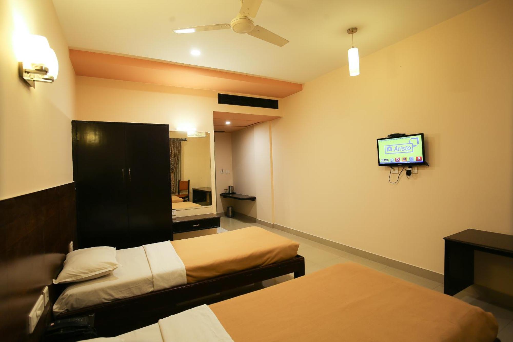 Philomena Hotel & Apartment Thanjavur Exterior photo