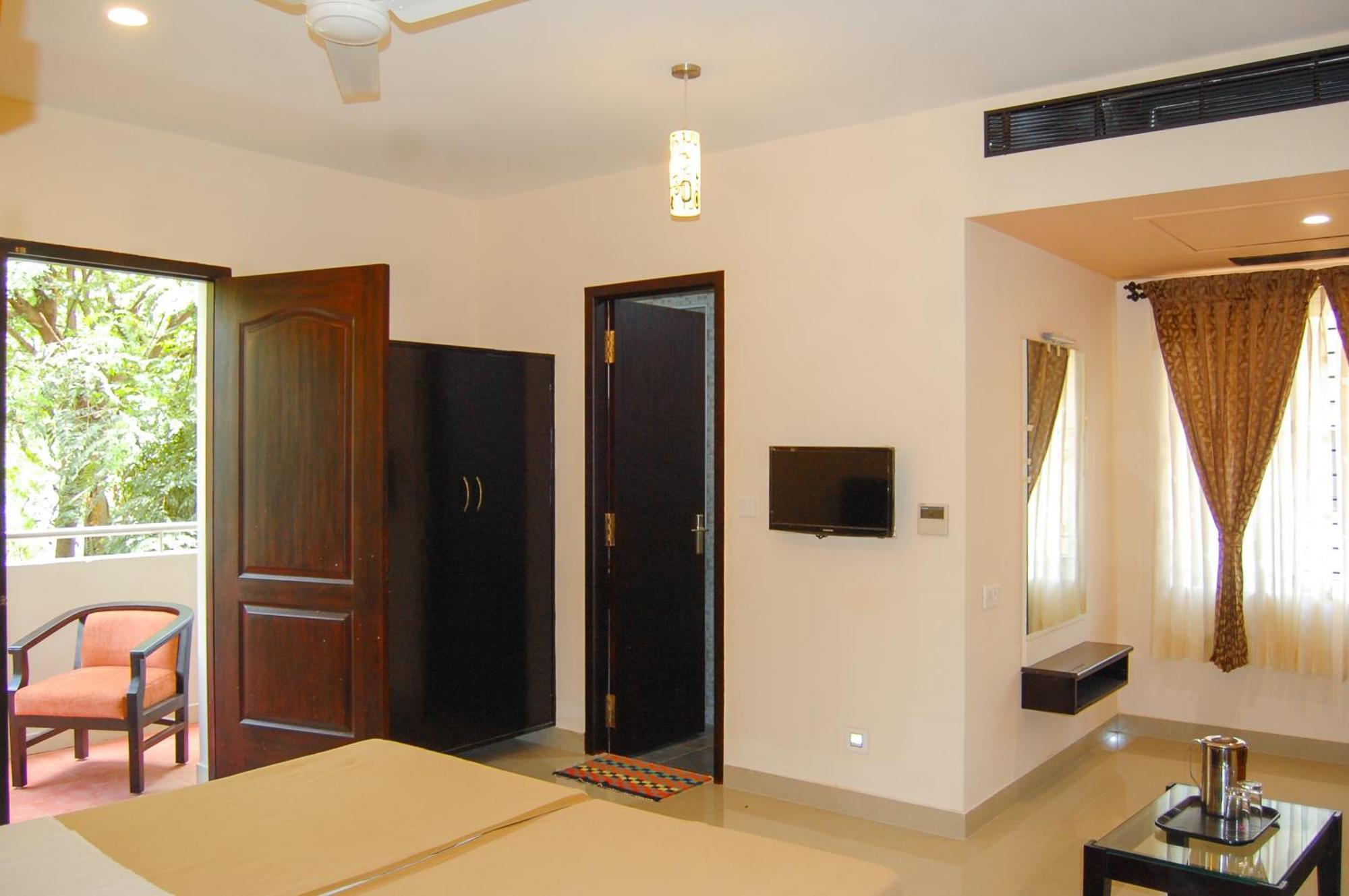 Philomena Hotel & Apartment Thanjavur Exterior photo